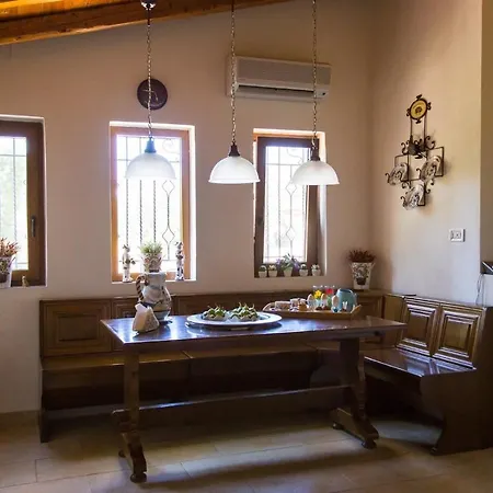 Вилла Seafront Luxury W3-ensuite Br Bbq Эретрия