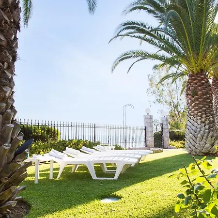 Вилла Seafront Luxury W3-ensuite Br Bbq Эретрия